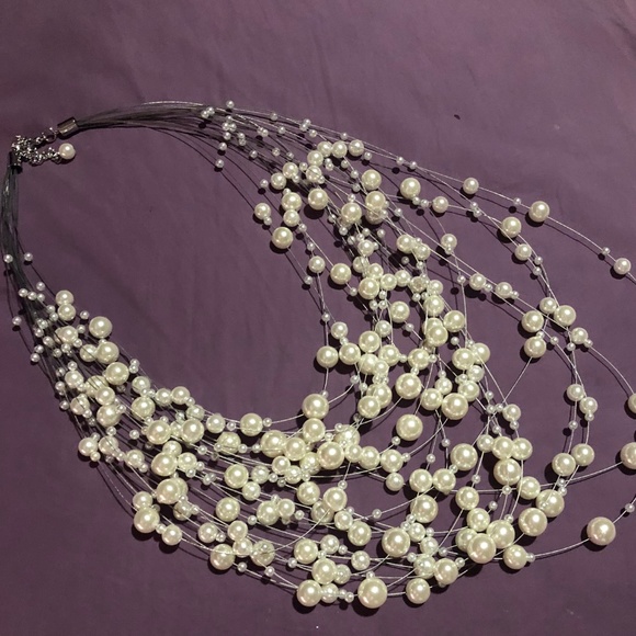 Necklace❤️Nieman Marcus - Picture 5 of 8